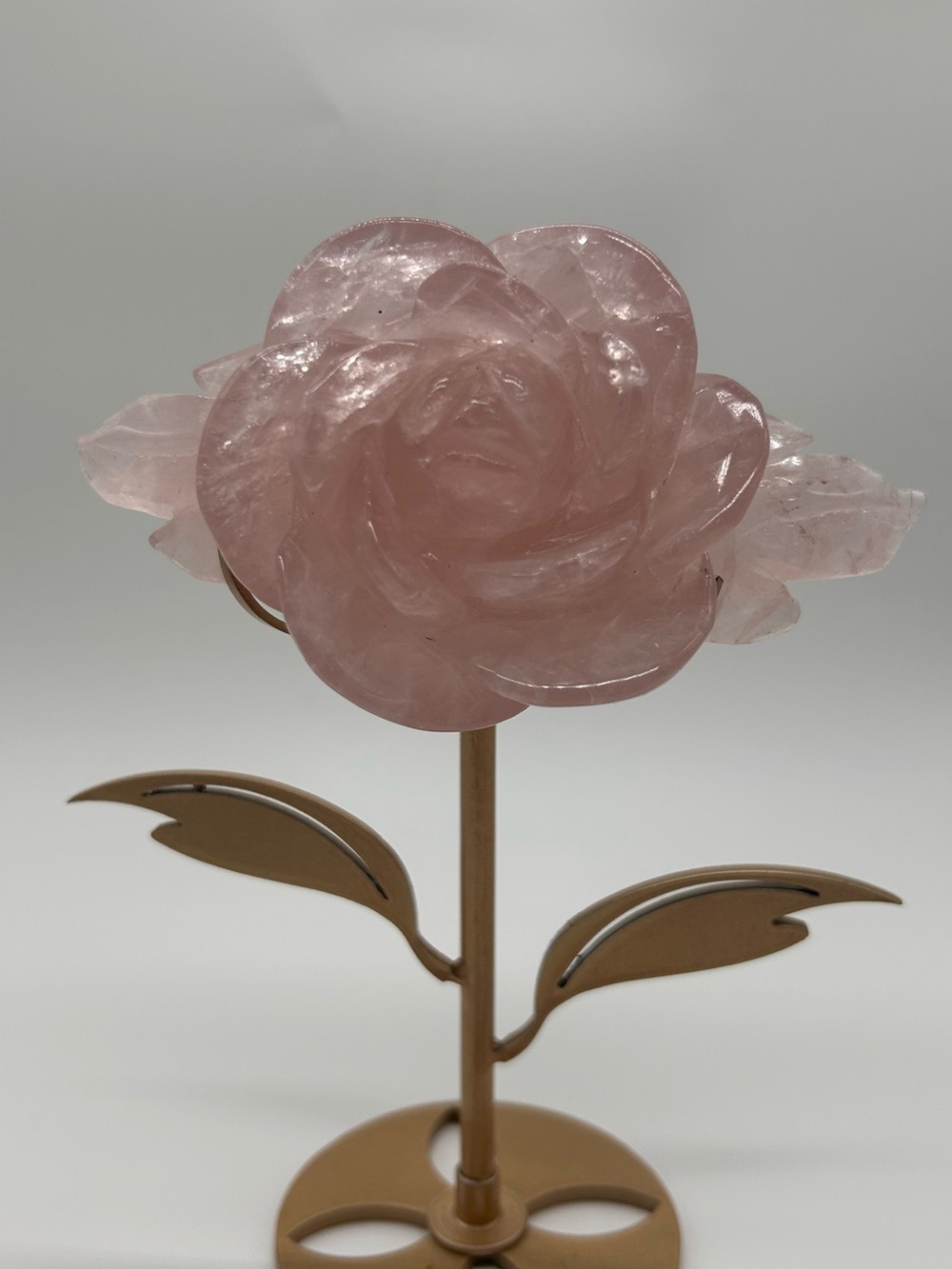 Pink Rose Quartz hand carved Rose. The rose that lasts forever. - Picture 6 of 6